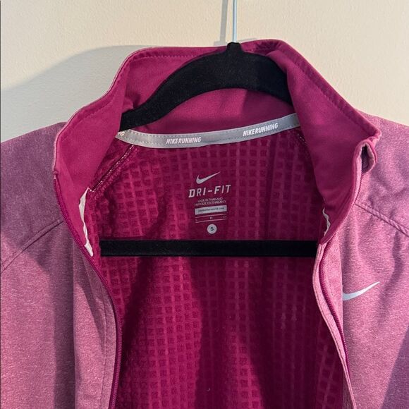 Nike Women Jacket Dri-fit Utility Burgundy Pink Fushia Small Workout Gym Light - Picture 3 of 6
